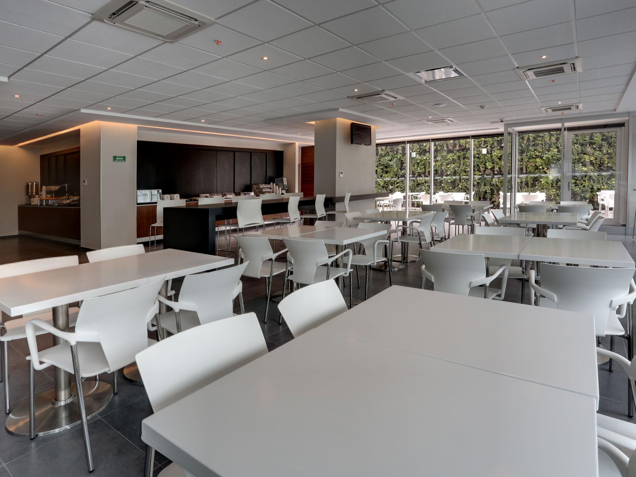 City Express Plus By Marriott Ciudad De Mexico Santa Fe Exterior photo